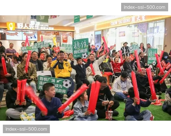 欧冠决赛周末带动全球足球热潮，上海、纽约等地设立百个户外裸眼3D观赛广场